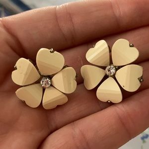 Flower shaped earrings